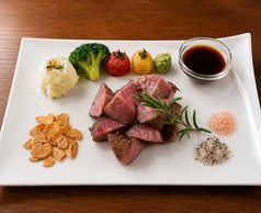 うねめ牛モモ肉と野菜の低温ロースト～二種の塩とおろしポン酢で～