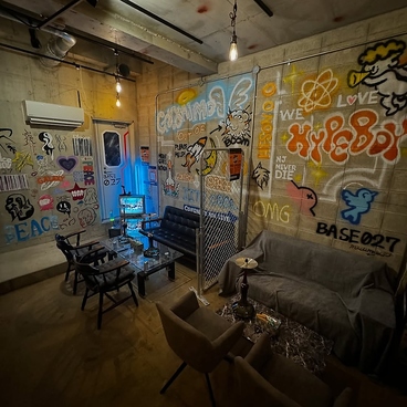 shisha cafe&bar BASE 027 ベースゼロトゥーセブンの雰囲気1