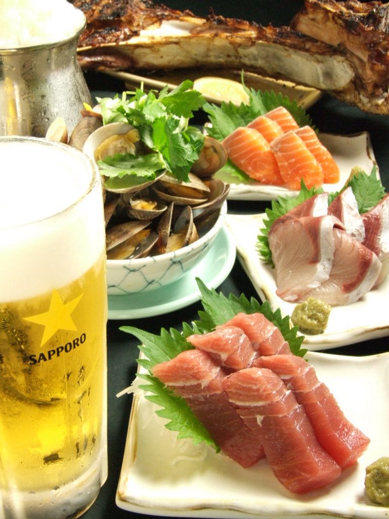 揚げたてアツアツ★各種天ぷら100円～♪天つゆにたっぷりつけて…一口頬張れば旨いのひと言！