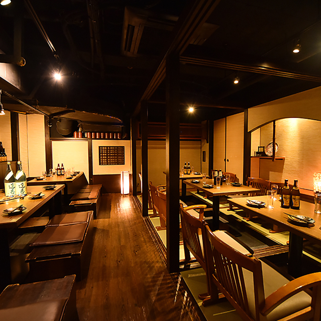 店内は40名様から貸切ＯＫ!!30名様迄ＯＫの掘りごたつ個室もご用意しております★