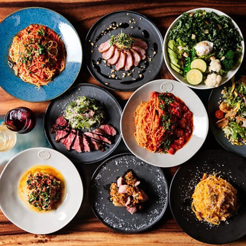 ランチにもディナーにもぴったり！種類豊富なこだわりのパスタを、心を込めてご提供いたします。