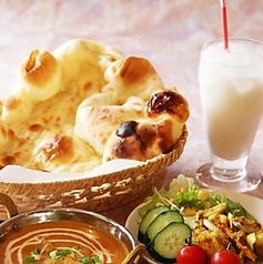 自家製濃厚ラッシー＆スパイスに合う限定カクテル