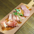 料理メニュー写真&nbsp;欲張り生ハム盛り合わせ
