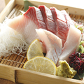 料理メニュー写真&nbsp;厚切りブリ刺し