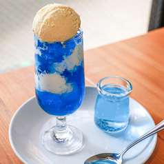 大人気『青空クリームソーダ♪』