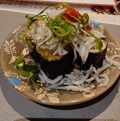 【あて巻】梅と釜揚げしらすの手巻き