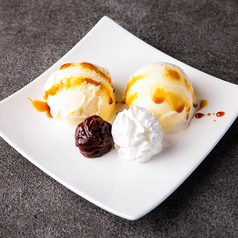 バニラアイス黒蜜あずき