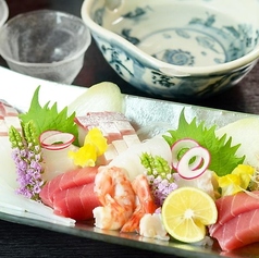 かつお/かつおたたき/平目/あじ/まぐろ/イサギ/サワラ/赤いか