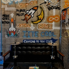 shisha cafe&bar BASE 027 ベースゼロトゥーセブンの雰囲気2