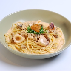 ウニパスタ新登場！ヤリイカときのこのウニクリームパスタ