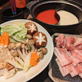 料理メニュー写真&nbsp;冬季限定！イベリコ豚と鶏肉のやさい鍋