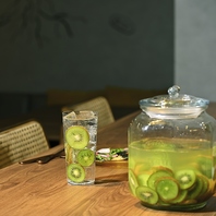 オリジナル自家製ドリンクや、ナチュールワインも豊富！