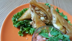 タキトス（チキンorハラペーニョ）　Taquitos(Chicken or Jalapeno)