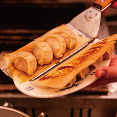 高橋と餃子 仙台駅前店の特集写真
