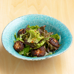 温かい椎茸のグリーンサラダ