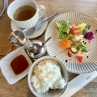 BRASSオリジナルのこだわりのタレで！