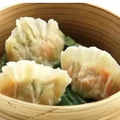 フカヒレ蒸し餃子(3個入り)/特製海鮮水餃子