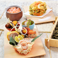 産直の魚介や季節の野菜など旬素材で作る和食料理を提供