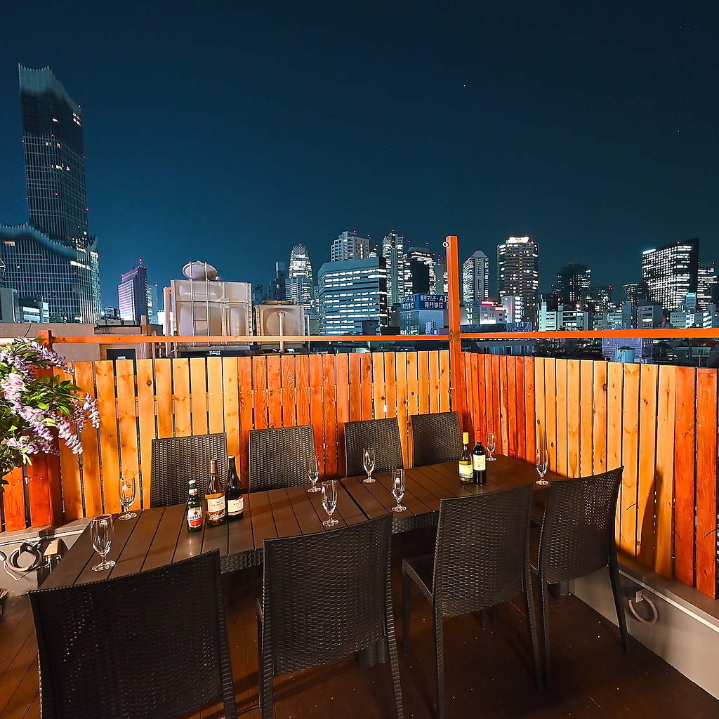 【雨天OK】新大久保最大のビアガーデン♪