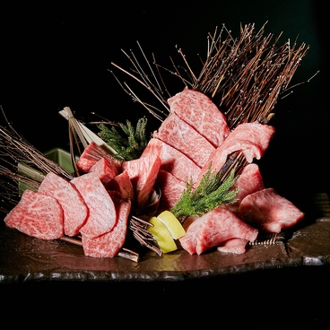 WAGYU でですけのおすすめ料理1