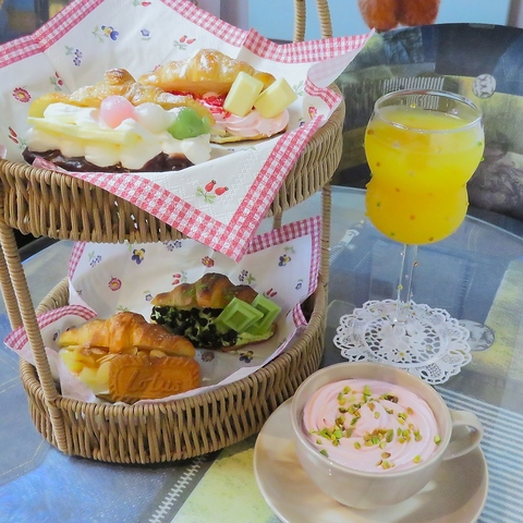 どこで撮ってもかわいい★愛犬と一緒に楽しめるカフェ空間で楽しい時間を満喫◎