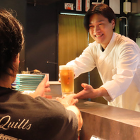 カウンター席では目の前で調理をお楽しみいただけます♪