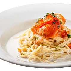 サーモンのクリームパスタ