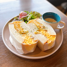 ふわふわオムレツのトーストサンド