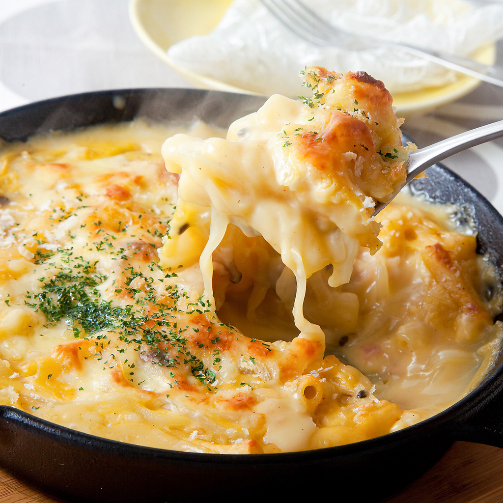 肉料理以外もございます。チーズたっぷりチーズリゾットもどうぞ。