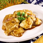 ホルモンの王様【丸腸ホルモン】を赤辛味噌で味わう絶品の一品！一人飲みにもおすすめです！