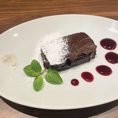 生チョコテリーヌ～フランボワーズソース～