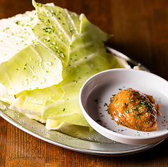 ざく切りキャベツのかき味噌添え