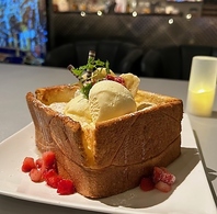 【甘いデザートも忘れず♪】蜂蜜たっぷりハニートースト