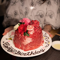 お誕生日やお祝いごとにカクテル肉ケーキ！