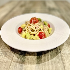◆◇夏にぴったりの爽やかパスタ◆◇ツナとアボカドの冷製パスタ　980円 (税込)(スープ＆バケット付)