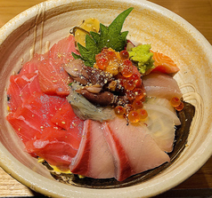 本マグロ海鮮丼