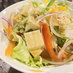 島豆腐の和風サラダ