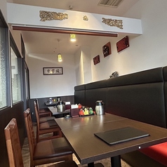 20人以上着席可能な大きなテーブル席もご用意しております！美味しい料理を囲んでみんなで愉しんで。