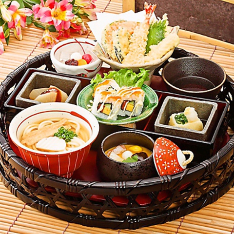 麺、丼、寿司をはじめ、おいしい和食料理を堪能できるお店。セットメニューも充実！