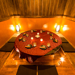 人気の円卓席はお早めの予約をお勧めいたします。