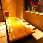 落ち着いた雰囲気の中で上質な時間が過ごせる8名様用完全個室が。おもてなしの席にも最適です。