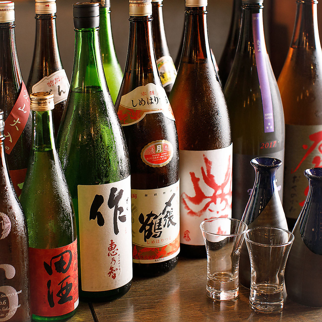 鶏料理と相性抜群の日本酒！当店自慢の鶏料理と豊富な品揃えの地酒をご一種にどうぞ！