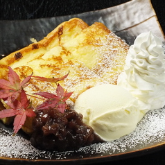 鉄板フレンチトーストのバニラアイス添え