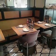 2名様用テーブル席♪くっつけてもご利用頂けます★