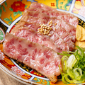 料理メニュー写真&nbsp;炭火炙り和牛とろたたき