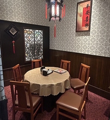 1部屋2～6名まで対応の個室が嬉しい♪周りを気にせずワイワイ楽しめます。