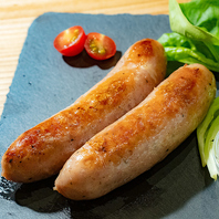 お酒にぴったり！肉厚ジューシーなソーセージ