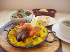 リーズナブルで種類の豊富なランチメニュー