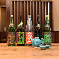 日本酒は遊び心のお猪口に入れてご提供！