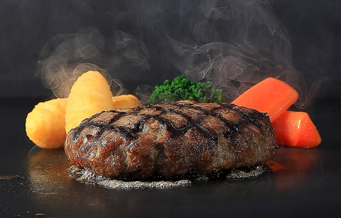 ★カジュアルだけど本格的！グリル焼き絶品ハンバーグとステーキが名物の洋食店★